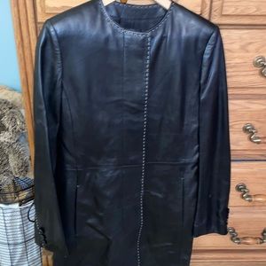 Black leather Adrian Vittadini size 6